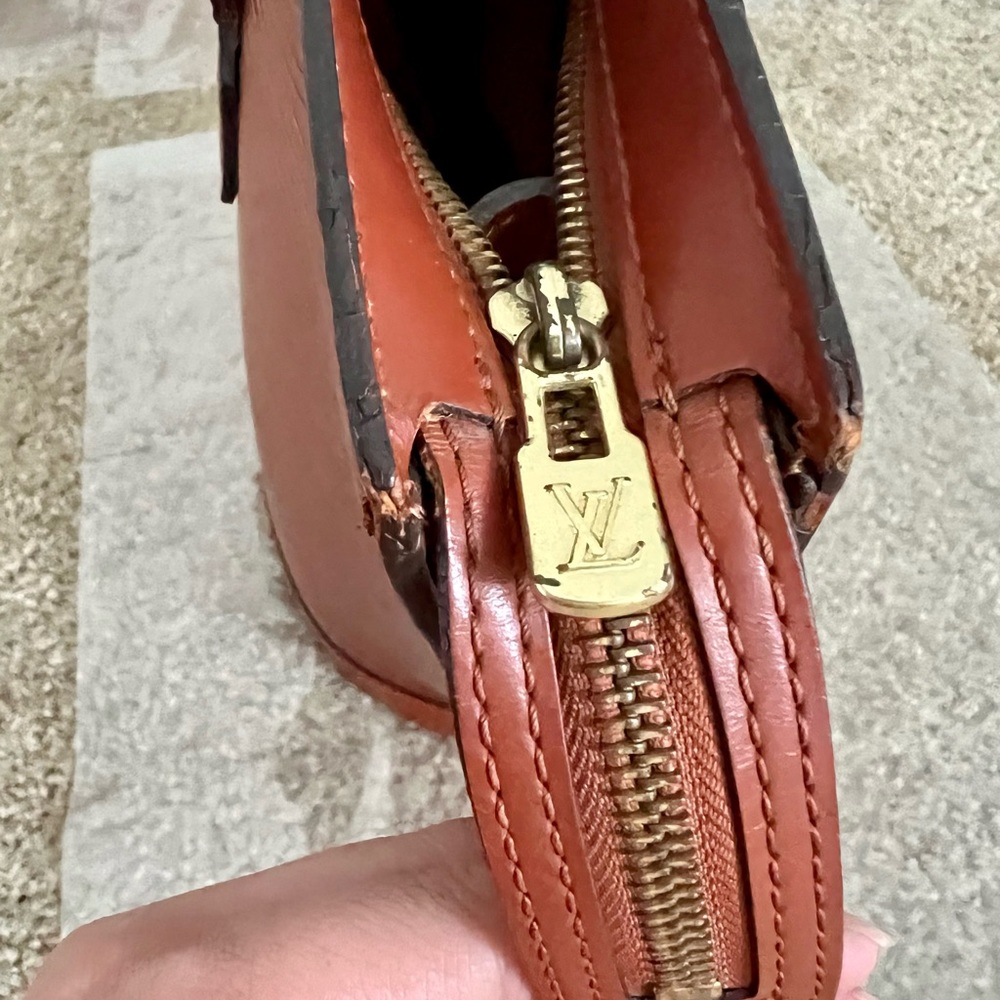 Louis Vuitton Epi Saint Jacques Tote - Picture 17 of 17